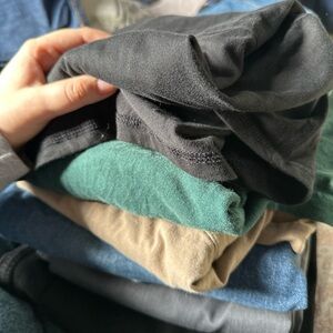 Lot of Mens Carhartt shirts